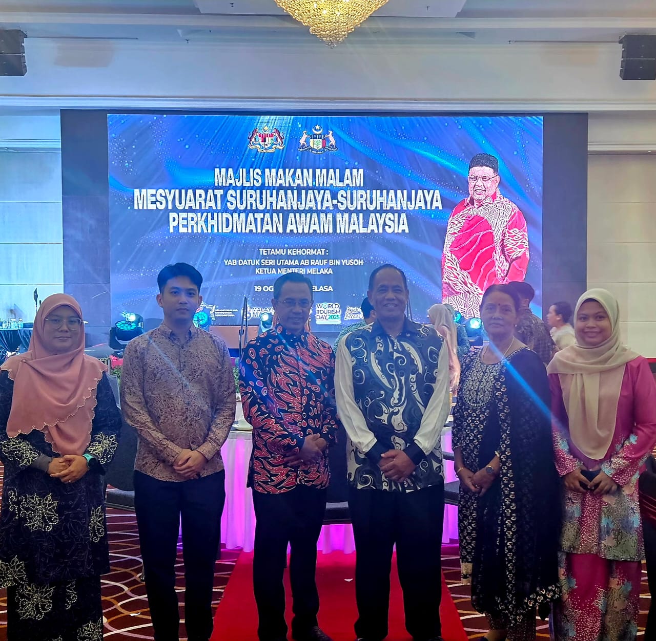 122251863200087250 6849452533898242896 n