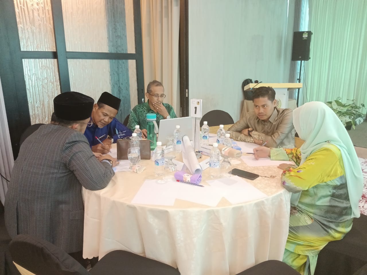 122253464738087250 772892386462654892 n